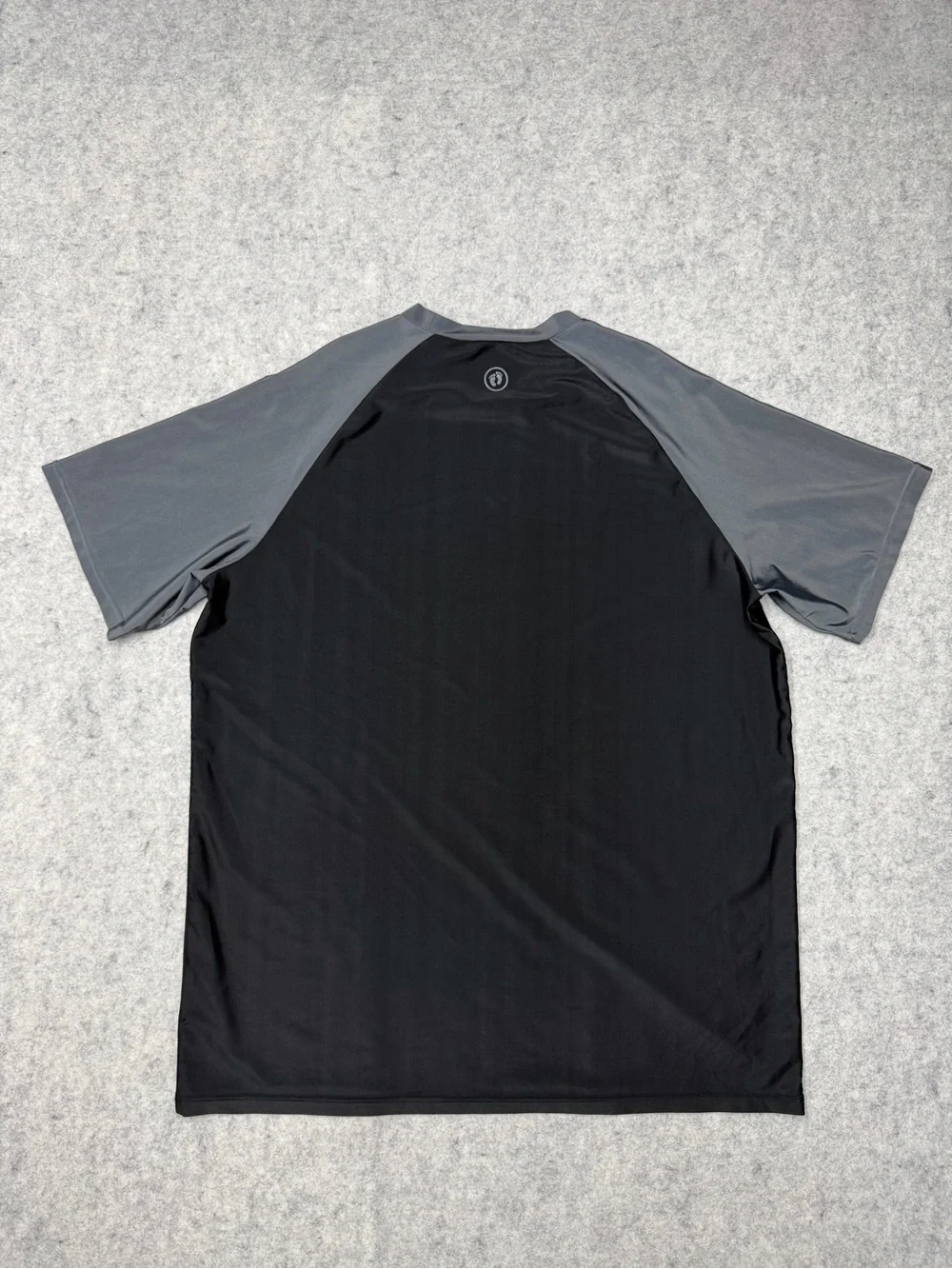 Hang Ten Rash Guard Shirt Mens XL Black Gray Surf Short Sleeve Graphic Swim Top